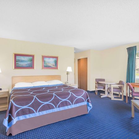 Super 8 By Wyndham Canandaigua Zewnętrze zdjęcie