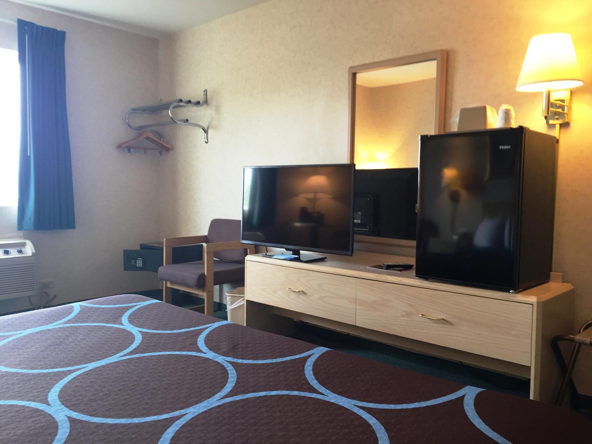 Super 8 By Wyndham Canandaigua Zewnętrze zdjęcie