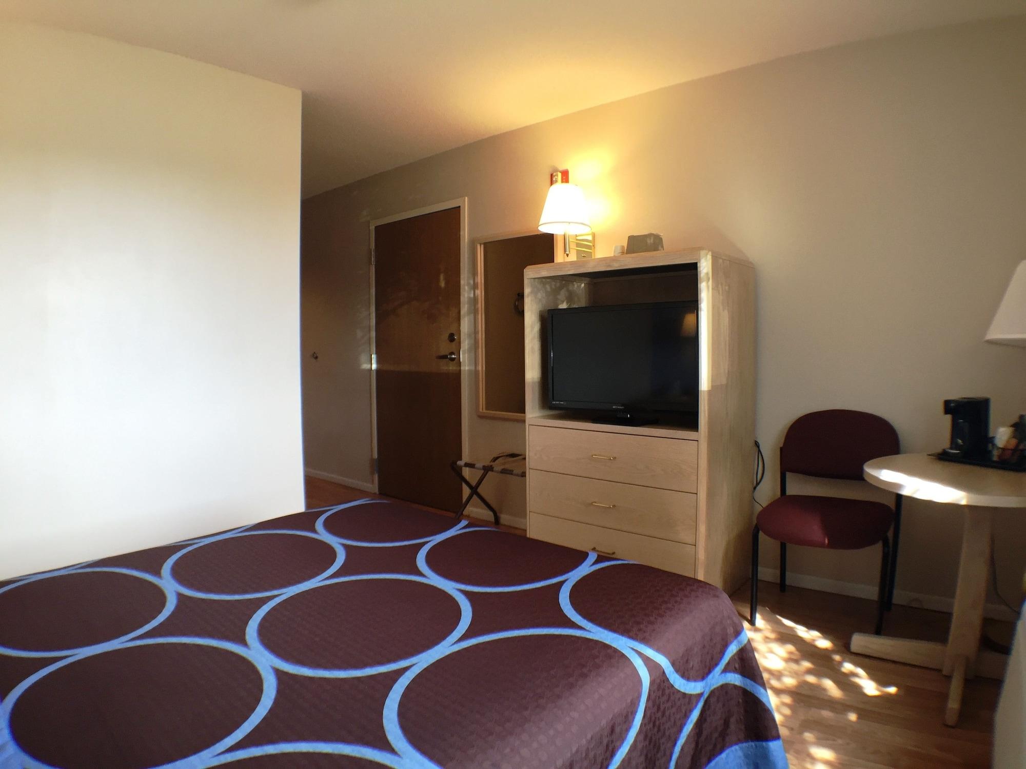 Super 8 By Wyndham Canandaigua Zewnętrze zdjęcie