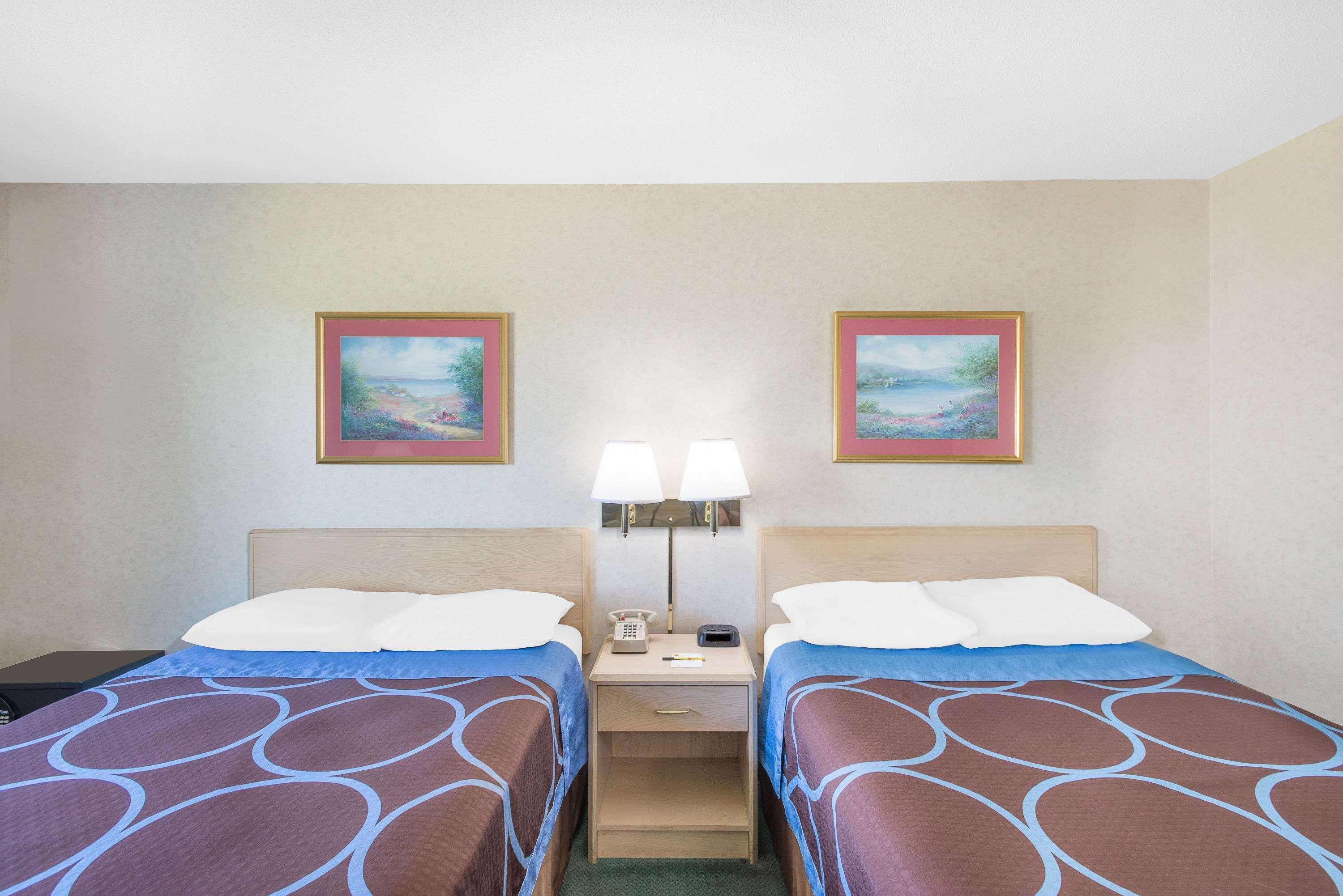 Super 8 By Wyndham Canandaigua Zewnętrze zdjęcie