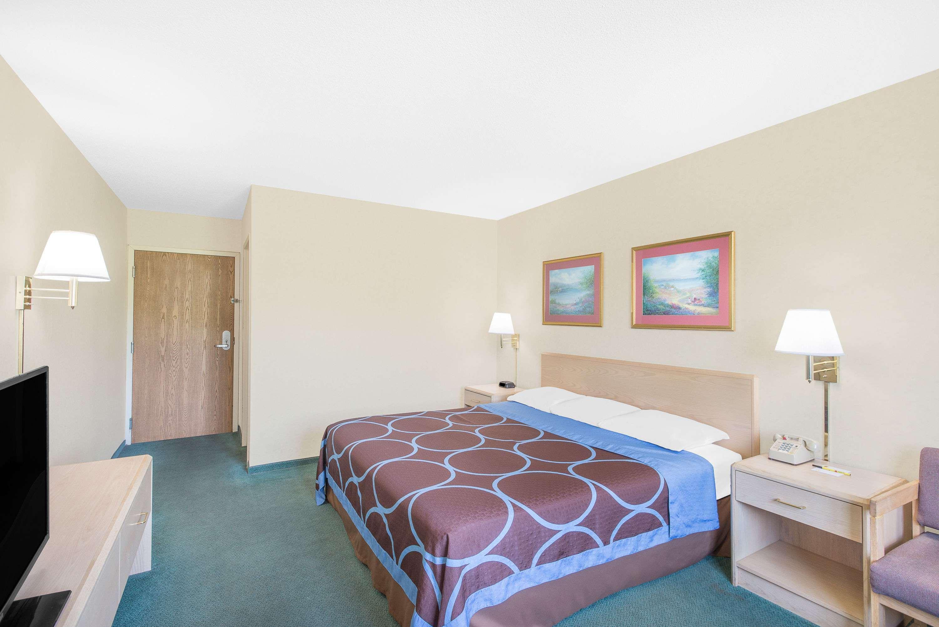 Super 8 By Wyndham Canandaigua Zewnętrze zdjęcie